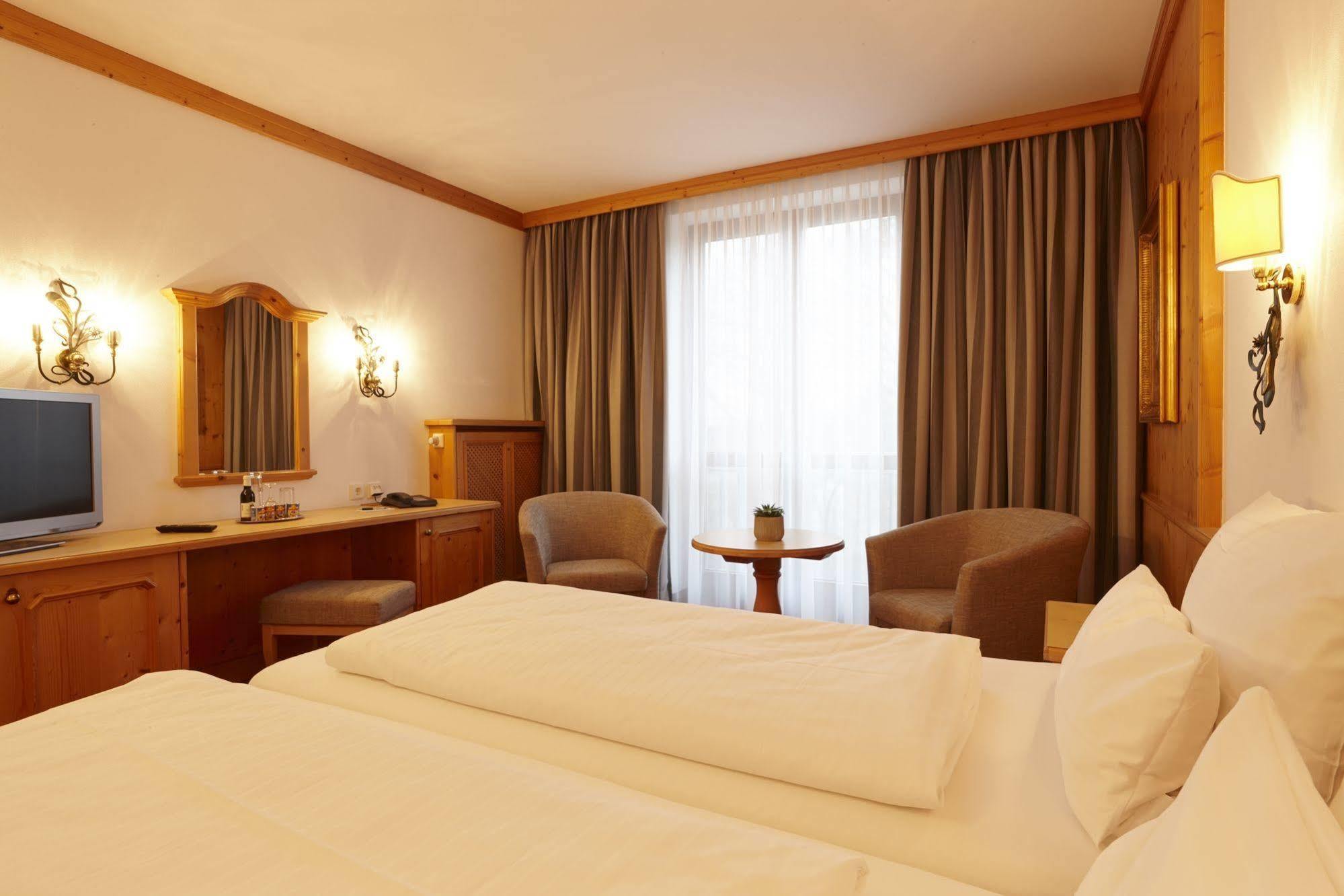 Dehner Blumen Hotel Райн Экстерьер фото